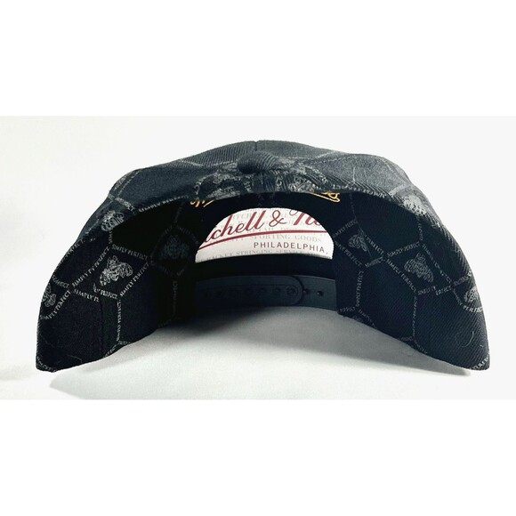 Mitchell & Ness Patron Tequila Bumble Bee Embroidered Snapback Black & Gold Hat - Picture 5 of 9